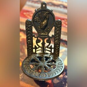 Vintage Victorian Style Cast Iron Garden Wall Sconce, Bird Design, Excellent !!